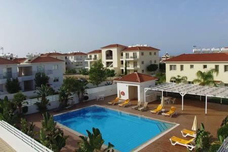Cosy Apartment In A Luxury Resort Paralimni Exteriér fotografie